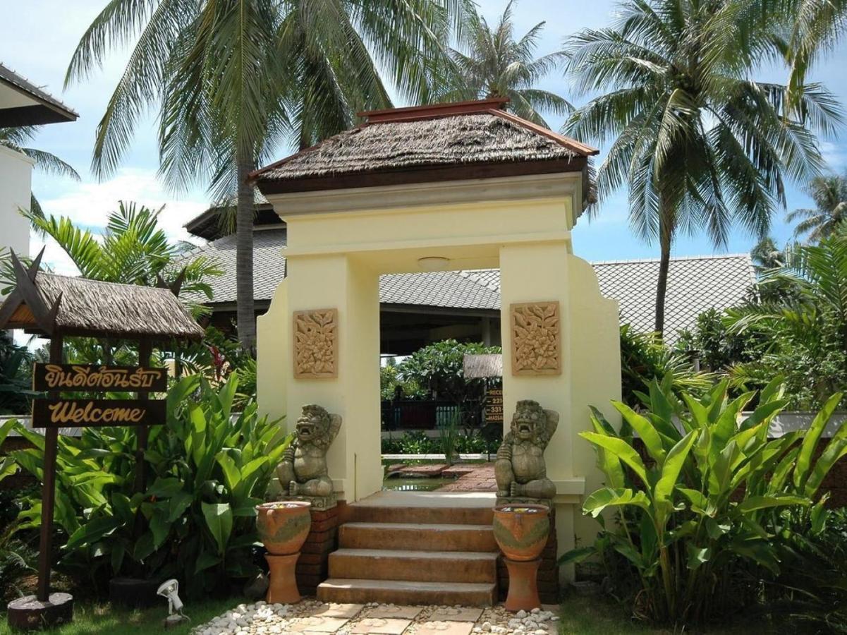 Golden Pine Beach Resort Pran Buri Esterno foto